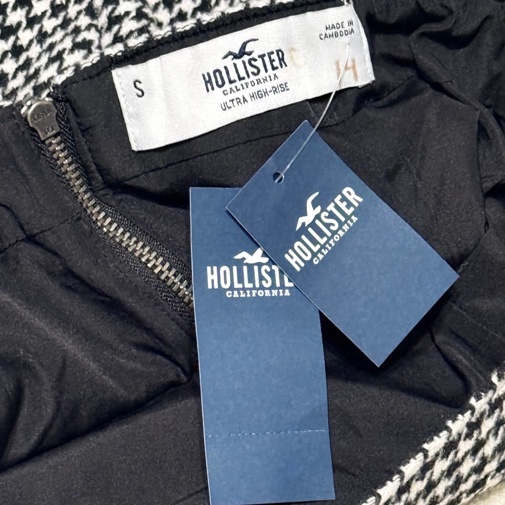 Hollister Mini Skirt Womens Small Black White Houndstooth Ultra High-Rise NWT - Picture 7 of 8